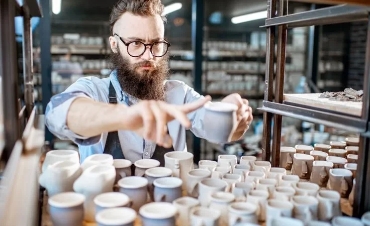 Independent Contractor Misclassification To Avoid Paying Overtime-image